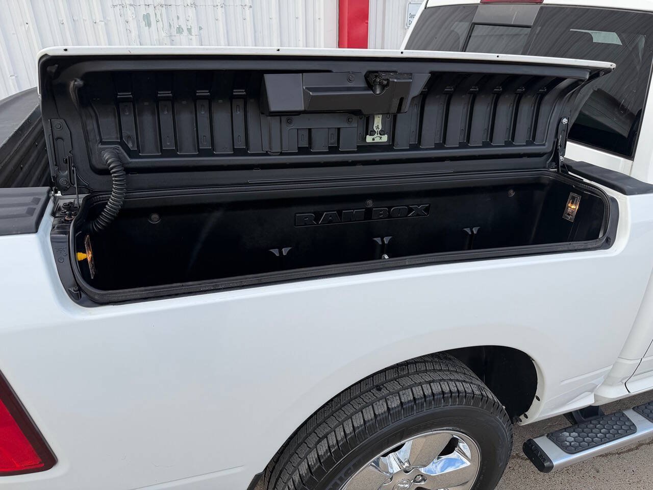 Used 2015 RAM 1500 Lone Star RWD image 12