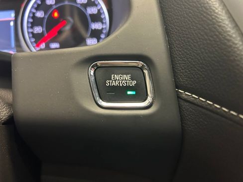 Used 2023 GMC Acadia SLT w/ Elevation Edition image 22