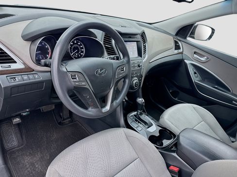 Used 2017 Hyundai Santa Fe Sport image 7