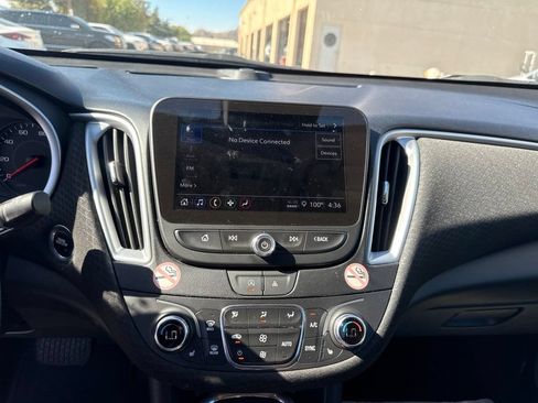 Used 2023 Chevrolet Malibu LT FWD image 16