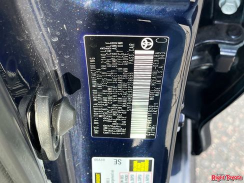 Certified 2025 Toyota Corolla LE FWD image 33