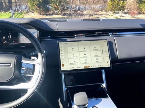 New 2026 Land Rover Range Rover Long Wheelbase SE AWD/4WD image 6