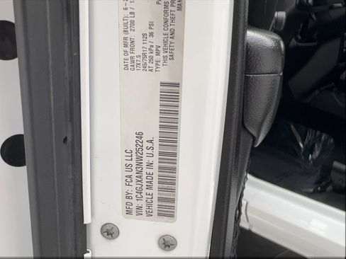 Used 2022 Jeep Wrangler Sport AWD/4WD image 45