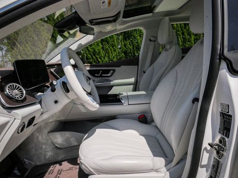 Used 2023 Mercedes-Benz EQE 350+ 4MATIC Sedan image 16