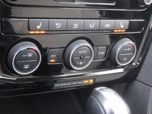 Used 2020 Volkswagen Passat 2.0T R-Line image 24