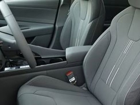 New 2026 Hyundai Elantra SEL Sport Premium w/ Cargo Package FWD image 8