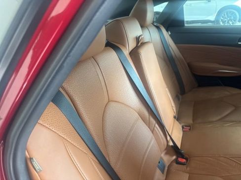 Used 2020 Toyota Avalon Limited FWD image 14