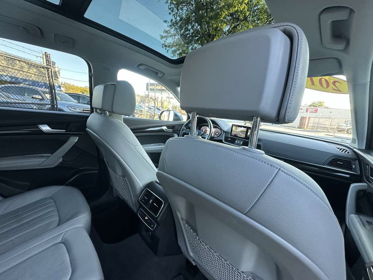 Used 2018 Audi Q5 Prestige AWD/4WD image 35