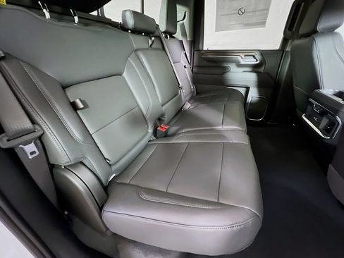 New 2026 GMC Sierra 3500 SLT w/ SLT Convenience Package AWD/4WD image 19