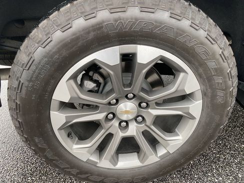 Used 2025 Chevrolet Silverado 1500 High Country image 33