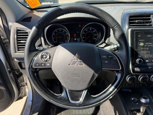 Used 2023 Mitsubishi Outlander Sport SE AWD/4WD image 17