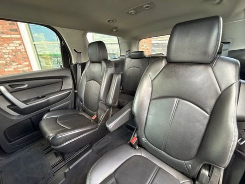 Used 2012 GMC Acadia SLT image 15