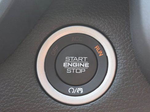 Used 2022 RAM 1500 Big Horn AWD/4WD image 28