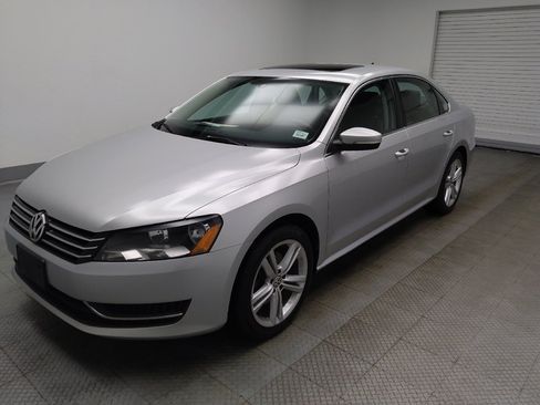 Used 2014 Volkswagen Passat 1.8T Sport FWD image 2