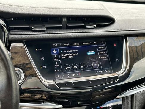 Used 2020 Cadillac XT6 Premium Luxury FWD image 29