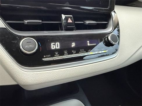 Certified 2024 Toyota Corolla LE image 25