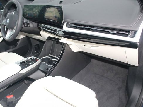 Used 2026 BMW X1 xDrive28i w/ Technology Package AWD/4WD image 23
