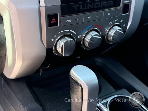 Used 2017 Toyota Tundra SR5 w/ SR5 Upgrade Package RWD image 10