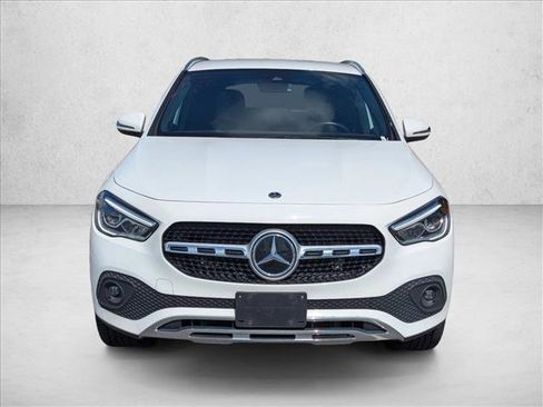 Used 2022 Mercedes-Benz GLA 250 4MATIC w/ Premium Package Lite image 2