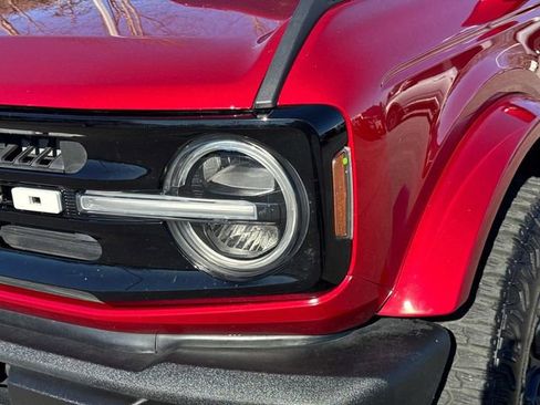 Used 2021 Ford Bronco Outer Banks image 10