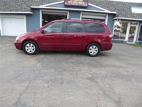 Used 2009 Kia Sedona LX w/ PWR Pkg image 1
