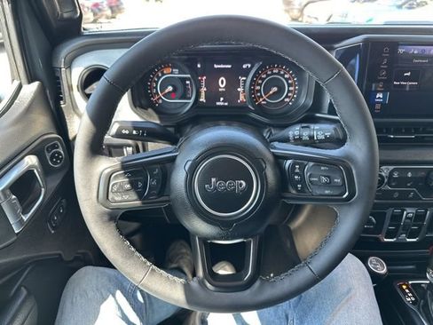 Used 2025 Jeep Wrangler Unlimited Sport AWD/4WD image 25