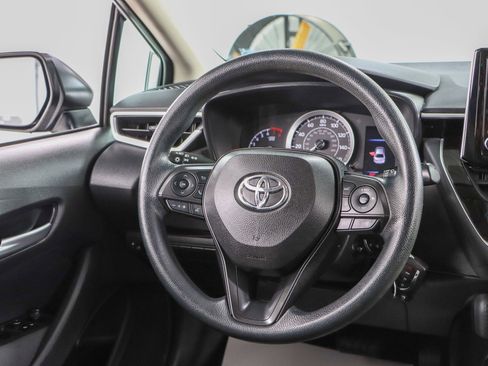 Used 2021 Toyota Corolla LE FWD image 12