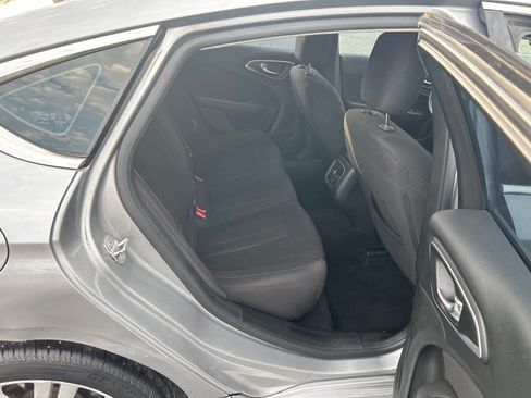 Used 2015 Chrysler 200 Limited w/ Convenience Group FWD image 11