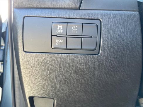 Used 2014 MAZDA MAZDA3 i Touring image 13