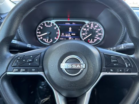 Used 2024 Nissan Sentra SV FWD image 17