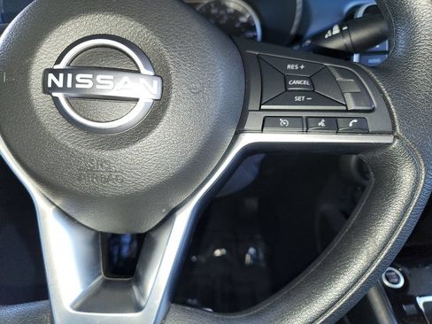 Used 2025 Nissan Versa SV FWD image 25