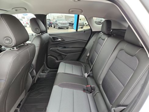 New 2026 Chevrolet Trax LT w/ Driver Confidence Package image 9