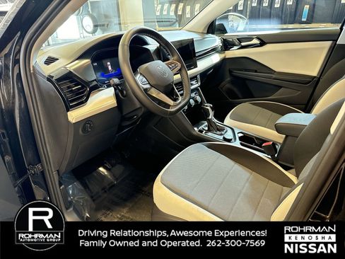 Used 2025 Volkswagen Taos S image 4