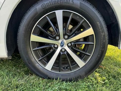 Used 2019 Subaru Impreza 2.0i Premium image 24