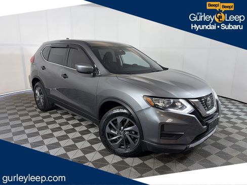 Used 2018 Nissan Rogue S image 1