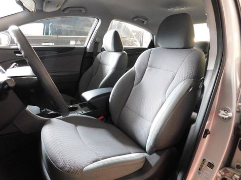Used 2013 Hyundai Sonata GLS w/ Popular Equipment Pkg FWD image 11