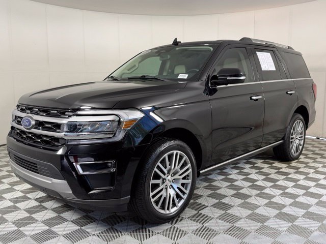 Used 2022 Ford Expedition Limited RWD image 2