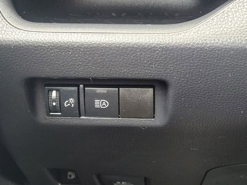 Certified 2024 Toyota RAV4 XLE AWD/4WD image 33