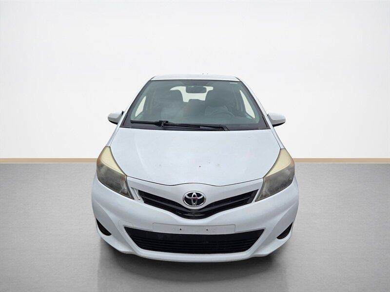 Used 2013 Toyota Yaris L FWD image 9