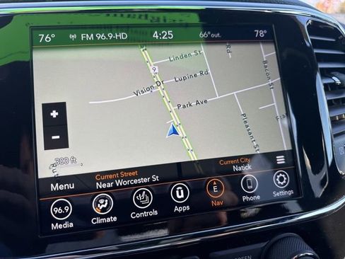 Certified 2022 Jeep Grand Cherokee Laredo X AWD/4WD image 20