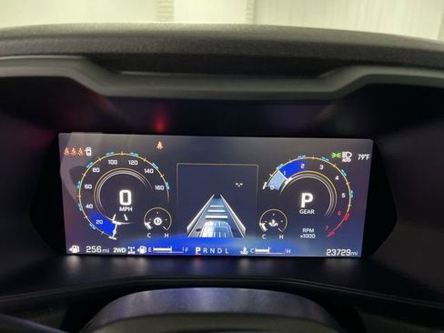 Used 2025 Chevrolet Colorado Trail Boss AWD/4WD image 12