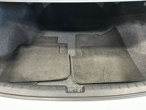 Used 2017 Honda Accord LX image 13