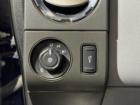 Used 2015 Ford F250 XLT w/ Camper Package AWD/4WD image 10