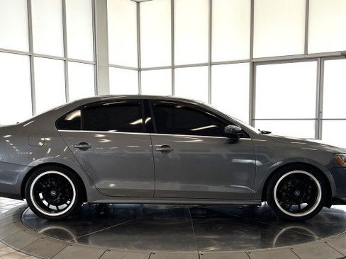 Used 2017 Volkswagen Jetta S FWD image 8