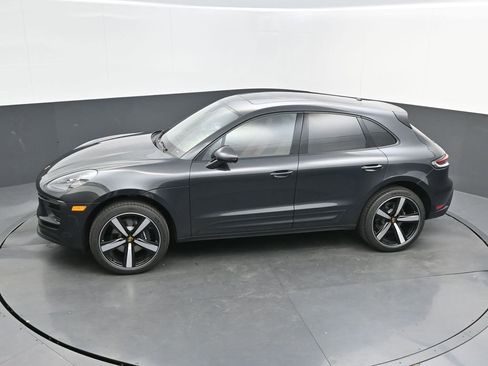 New 2026 Porsche Macan image 28