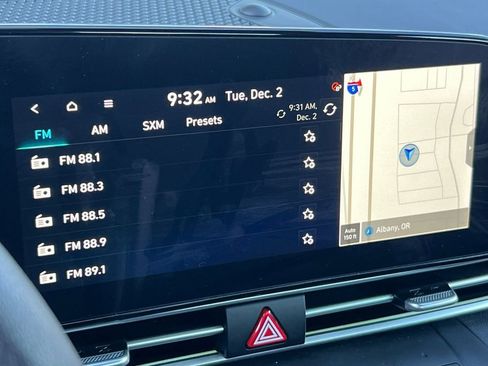 Certified 2024 Hyundai Elantra SEL image 14