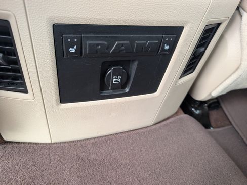 Used 2017 RAM 2500 Laramie w/ Snow Chief Group AWD/4WD image 17