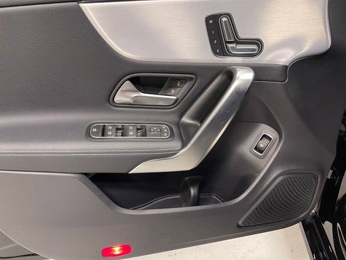 Used 2025 Mercedes-Benz CLA 250 4MATIC image 18