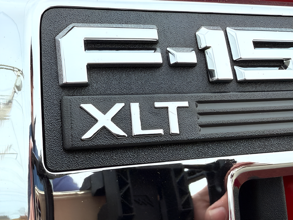 Used 2025 Ford F150 XLT w/ Equipment Group 301A Standard AWD/4WD image 18