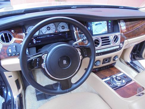 Used 2011 Rolls-Royce Ghost RWD image 8
